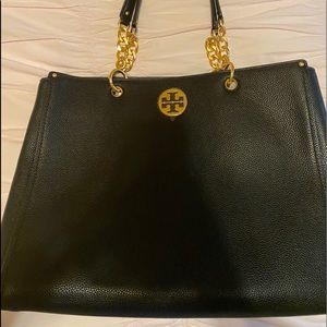 Black Tory Burch everly tote